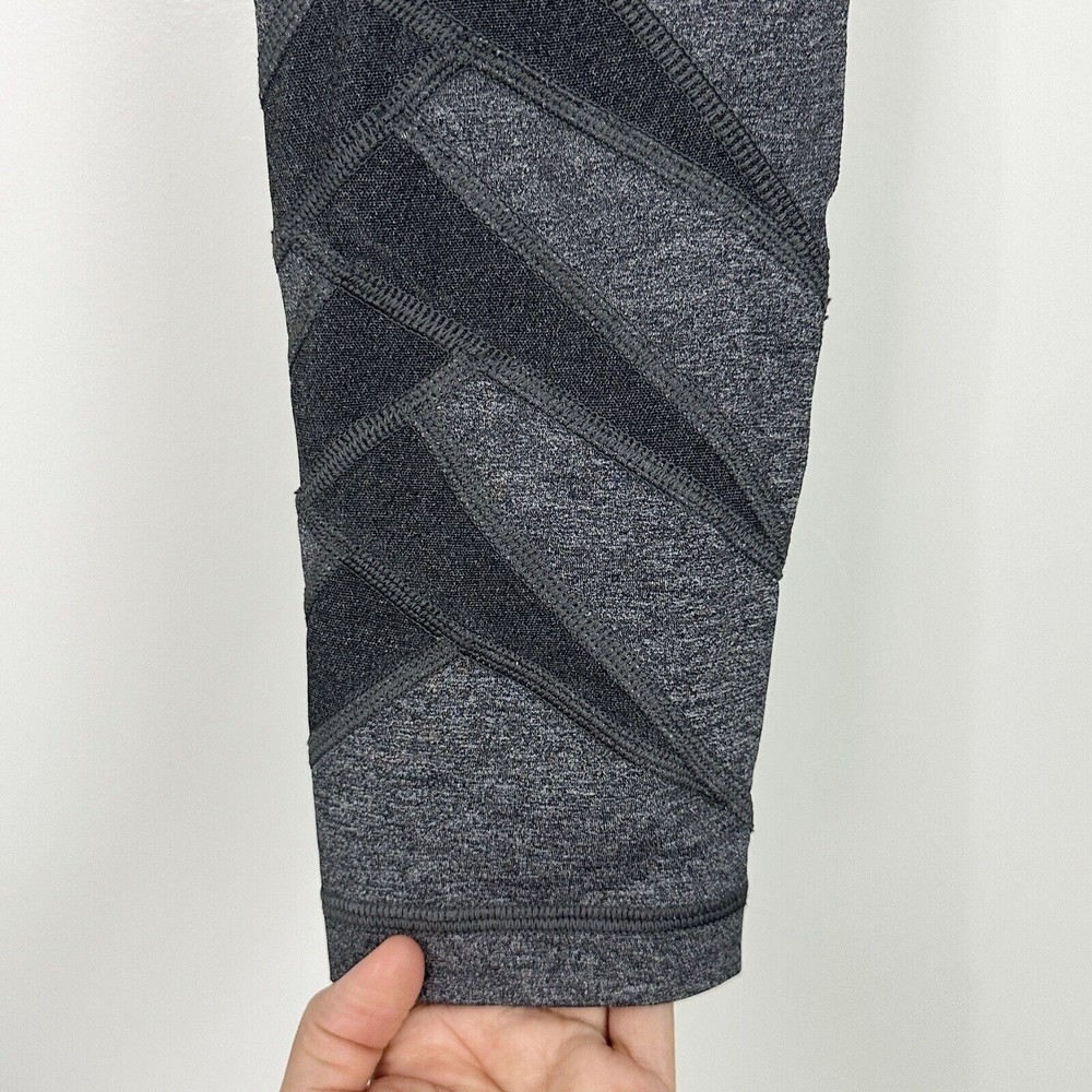 Lululemon Motionful 7/8 Tight 25" Heathered Black High Rise Size 6 Luxtreme - Picture 7 of 12